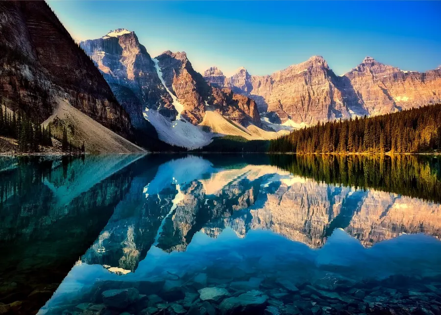Best Hiking Trails in the Canadian Rockies and Banff