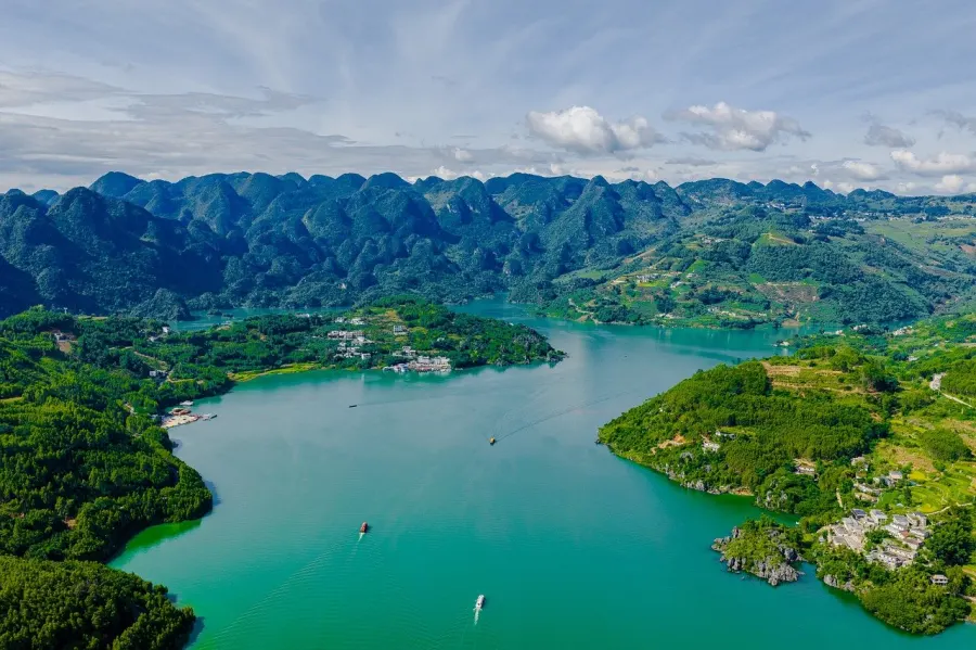 Luxury Train Journeys Worth Every Penny in 2025