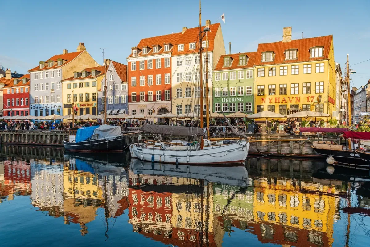 Solo Travel in Portugal: Lisbon, Porto and the Algarve